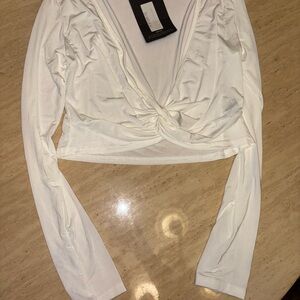PrettyLittleThing White Twist Crop Top